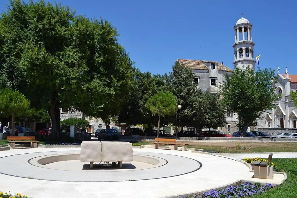 Apartment Klobuka Kastela