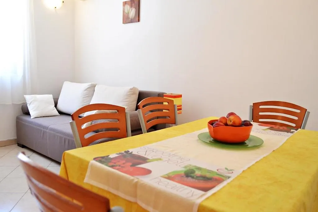 Apartment Klobuka Kastela