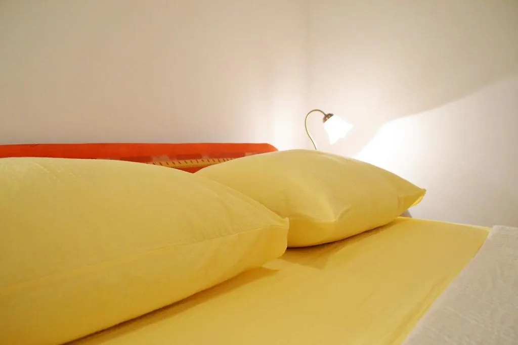 Apartment Klobuka Kastela